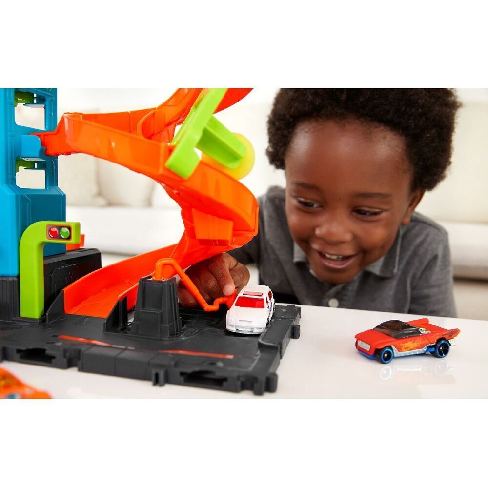 Hot Wheels City Mega Tower Car Wash - Mattel - Imagem 7